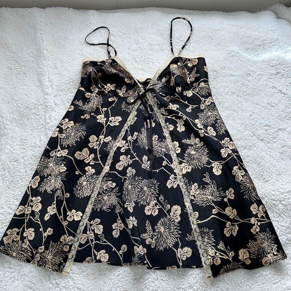 Victoria Secret Women's Black Floral Lace‎ Front Tie Sleep Cami Size Small - Picture 1 of 7